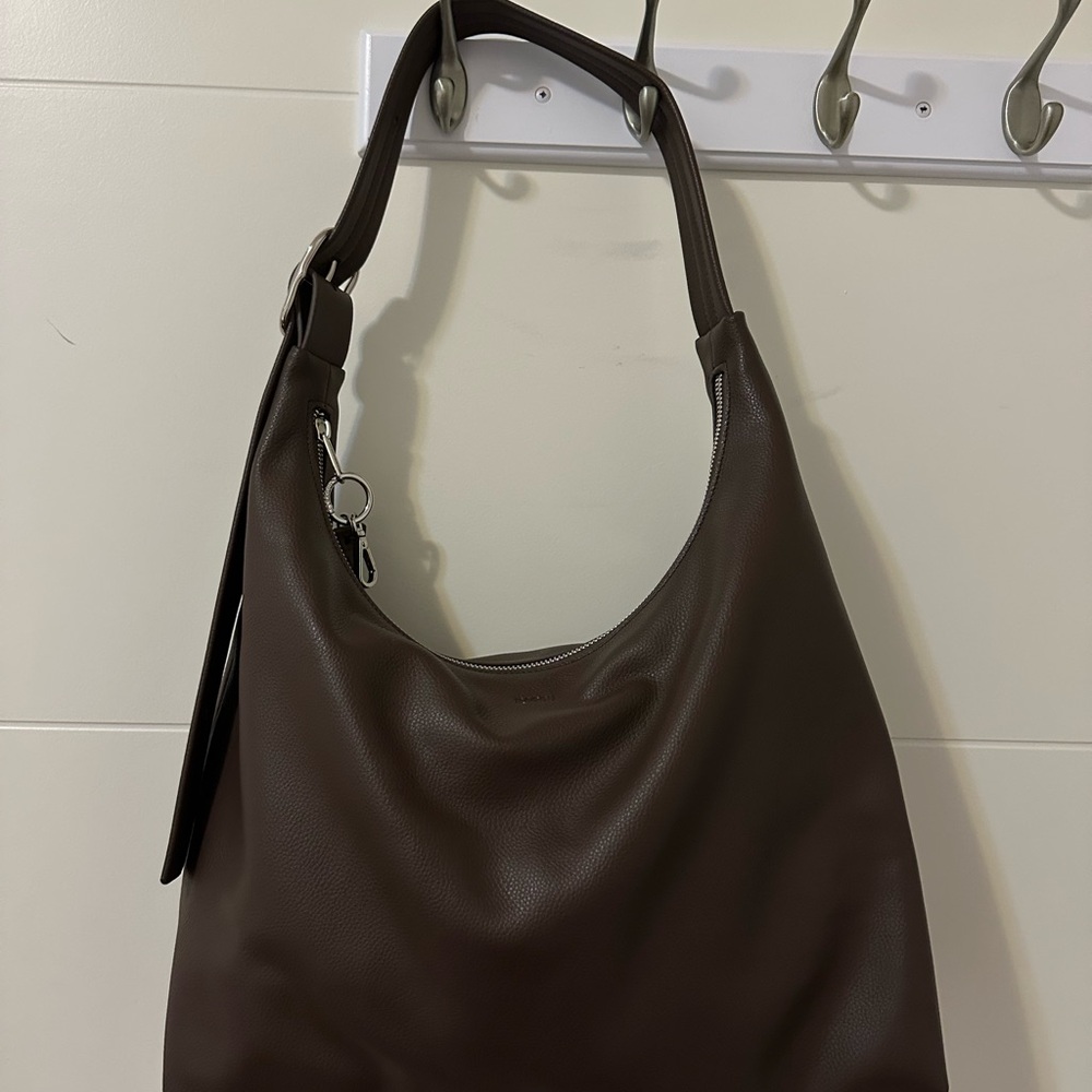 BAGGU Recycled Leather Shoulder Bag - Brown